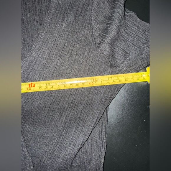 Vince Vince Black Ribbed Long Sleeve Wrap Top Cotton Modal Size XL EUC - Picture 6 of 7